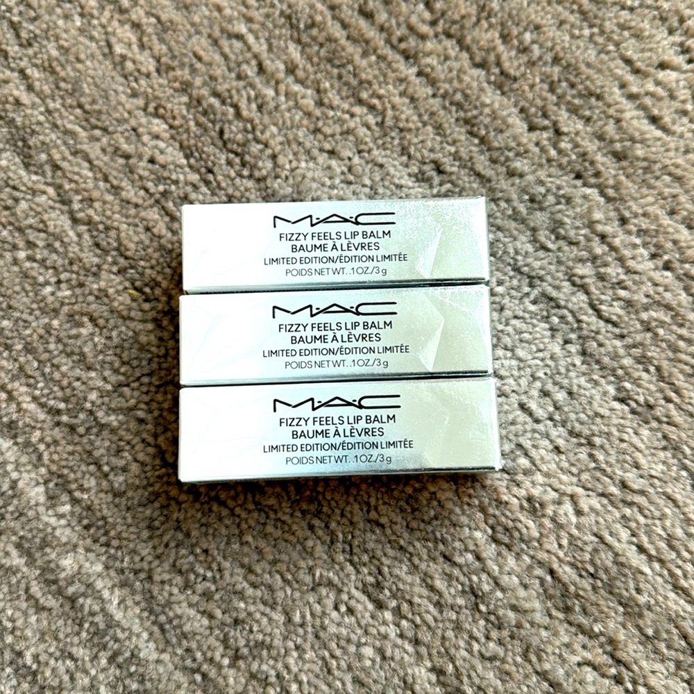 MAC Fizzy feels lip balm- Price is for 1